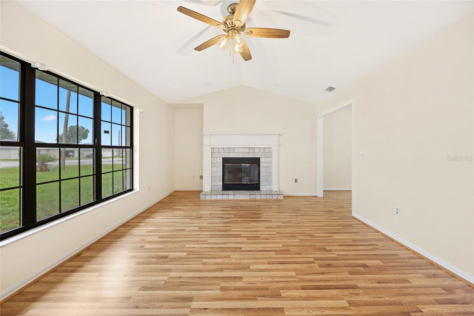 Single Family Residence at 34 PINE CRSE, OCALA, photo 7 of 40
