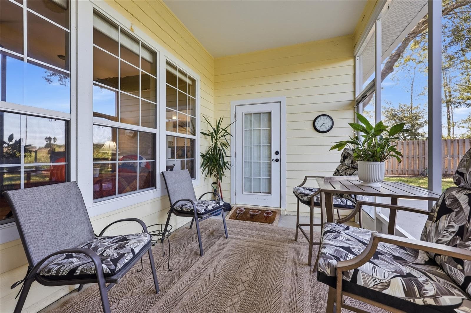 Covered Back Porch - 25372 NW 10TH AVE, NEWBERRY