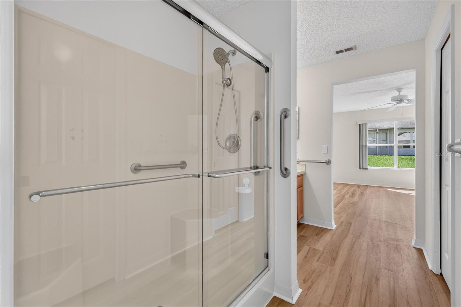 Single Family Residence at 752 OLD OAKS LN, LEESBURG, photo 16 of 46