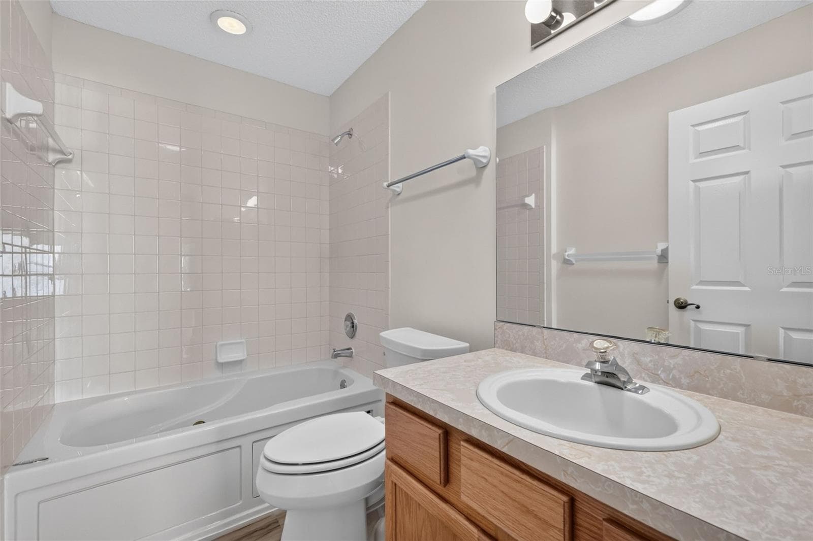Single Family Residence at 752 OLD OAKS LN, LEESBURG, photo 19 of 46