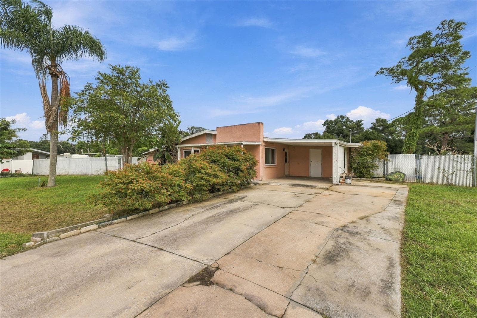 Single Family Residence at 1215 56TH AVENUE DR E, BRADENTON, photo 5 of 37