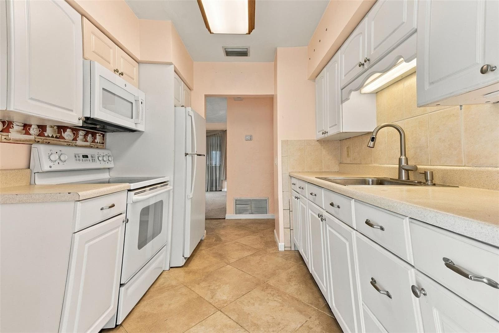 Single Family Residence at 1215 56TH AVENUE DR E, BRADENTON, photo 11 of 37