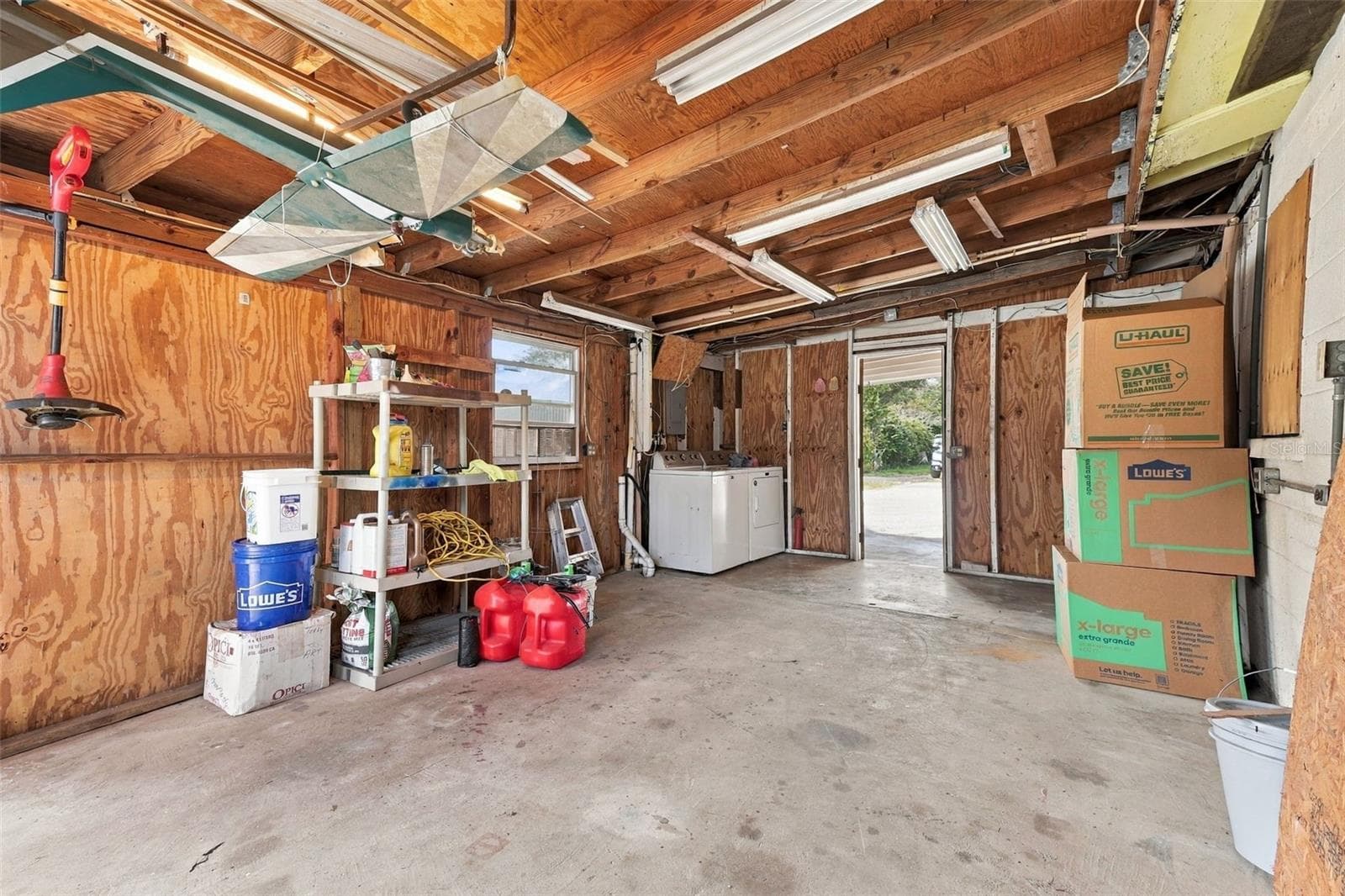 Single Family Residence at 1215 56TH AVENUE DR E, BRADENTON, photo 32 of 37