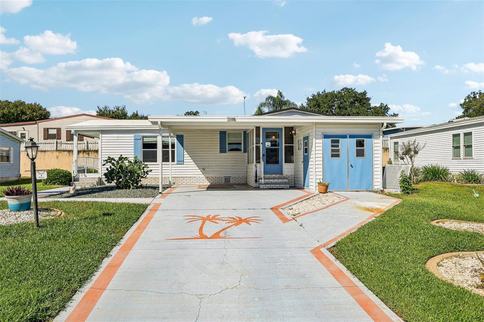 25109 CLIFFORD HL