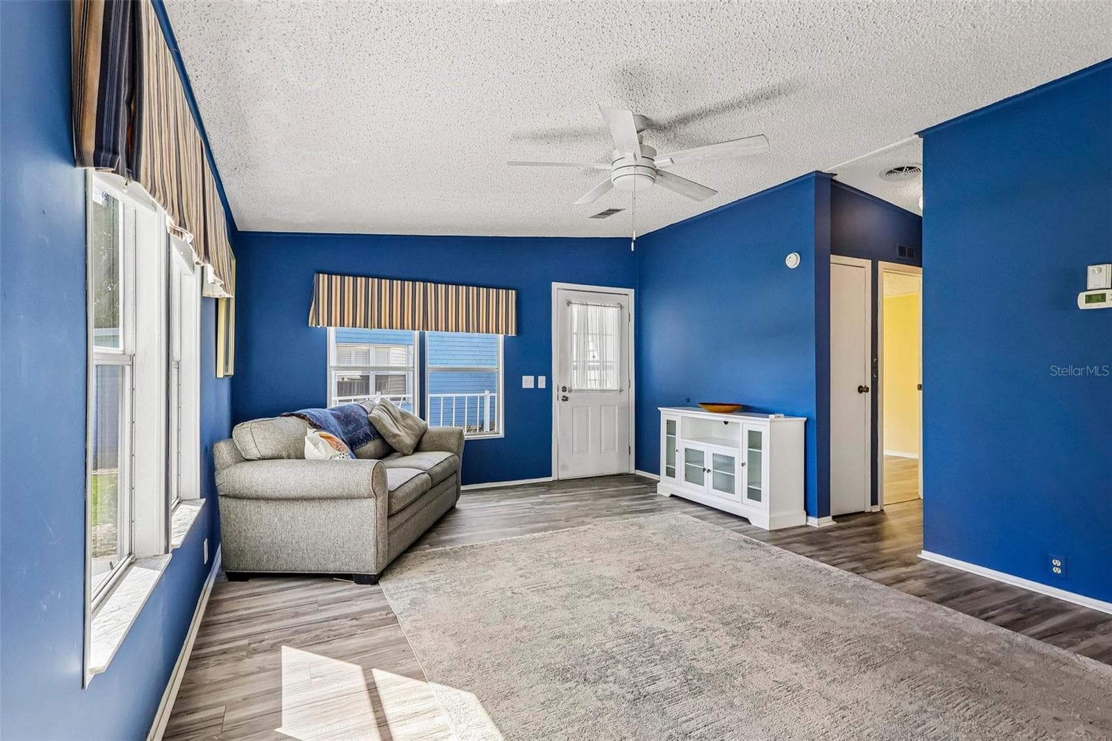 Manufactured Home at 25109 CLIFFORD HL, LEESBURG, photo 12 of 37