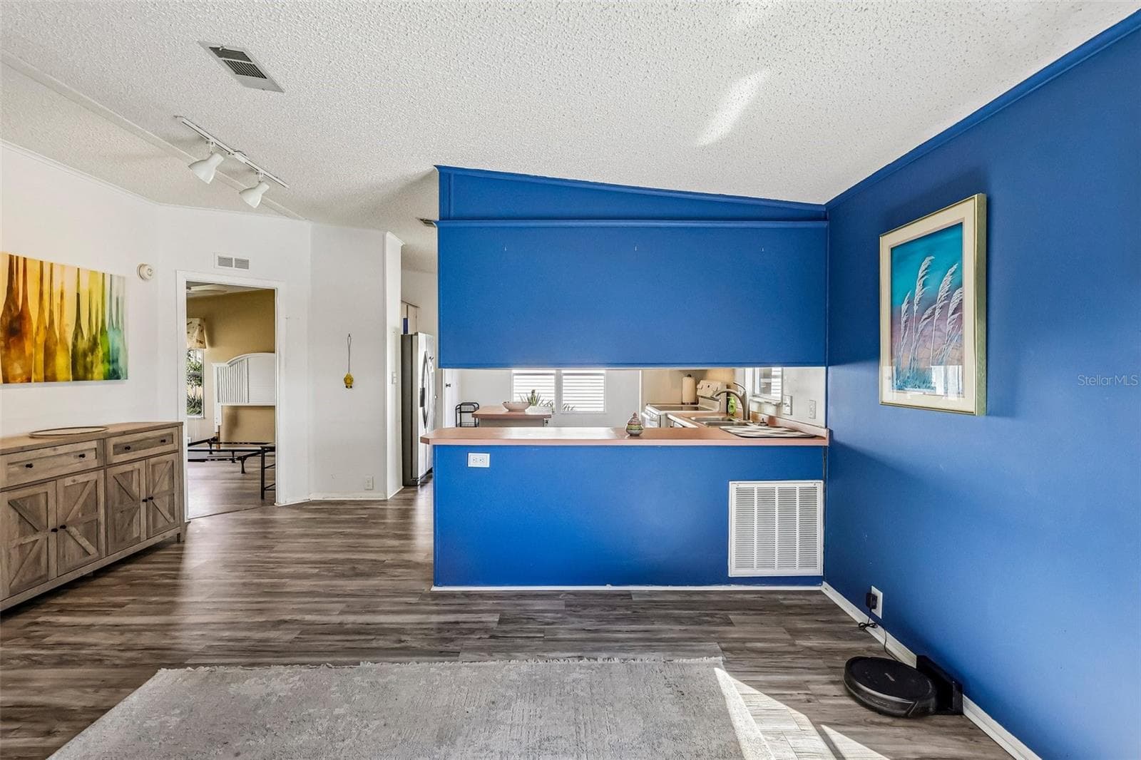 Manufactured Home at 25109 CLIFFORD HL, LEESBURG, photo 14 of 37