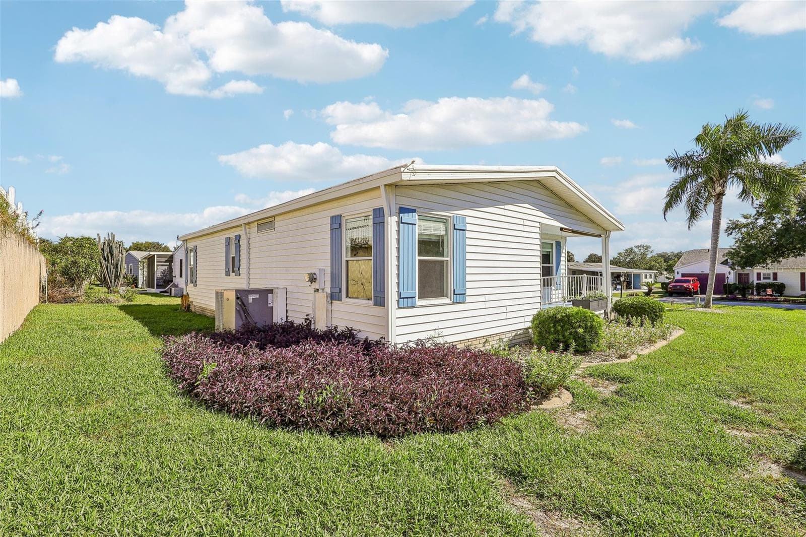 Manufactured Home at 25109 CLIFFORD HL, LEESBURG, photo 35 of 37