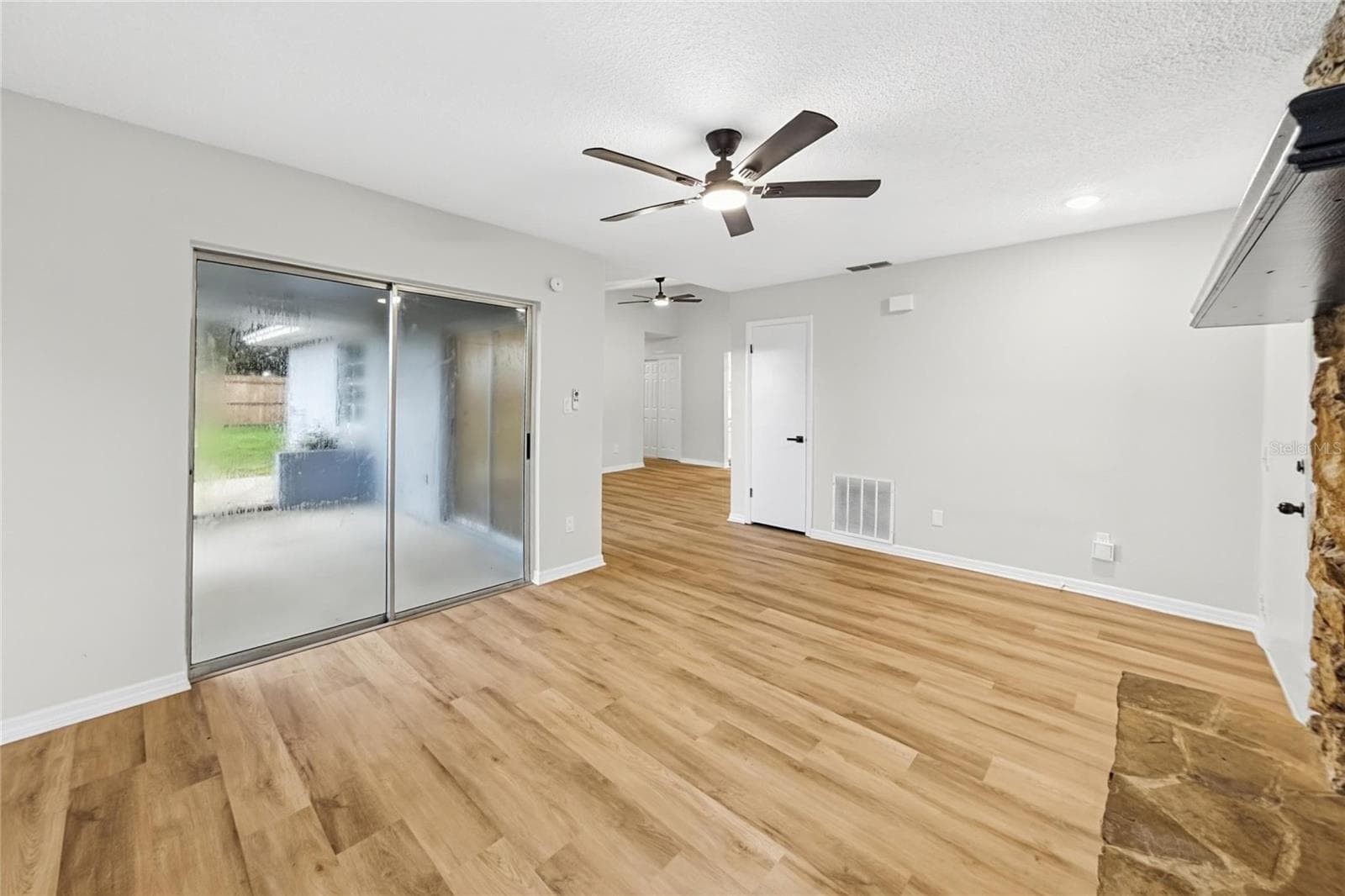 Single Family Residence at 1361 SAN DIEGO CT, WINTER SPRINGS, photo 3 of 18