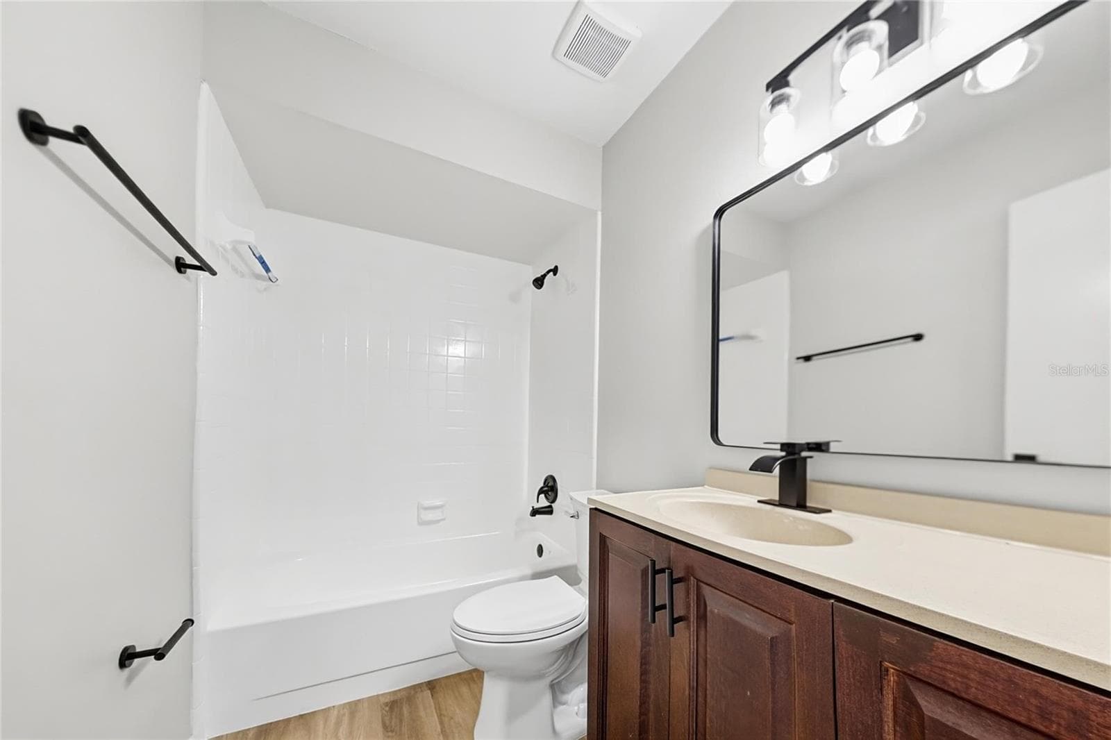 Single Family Residence at 1361 SAN DIEGO CT, WINTER SPRINGS, photo 11 of 18