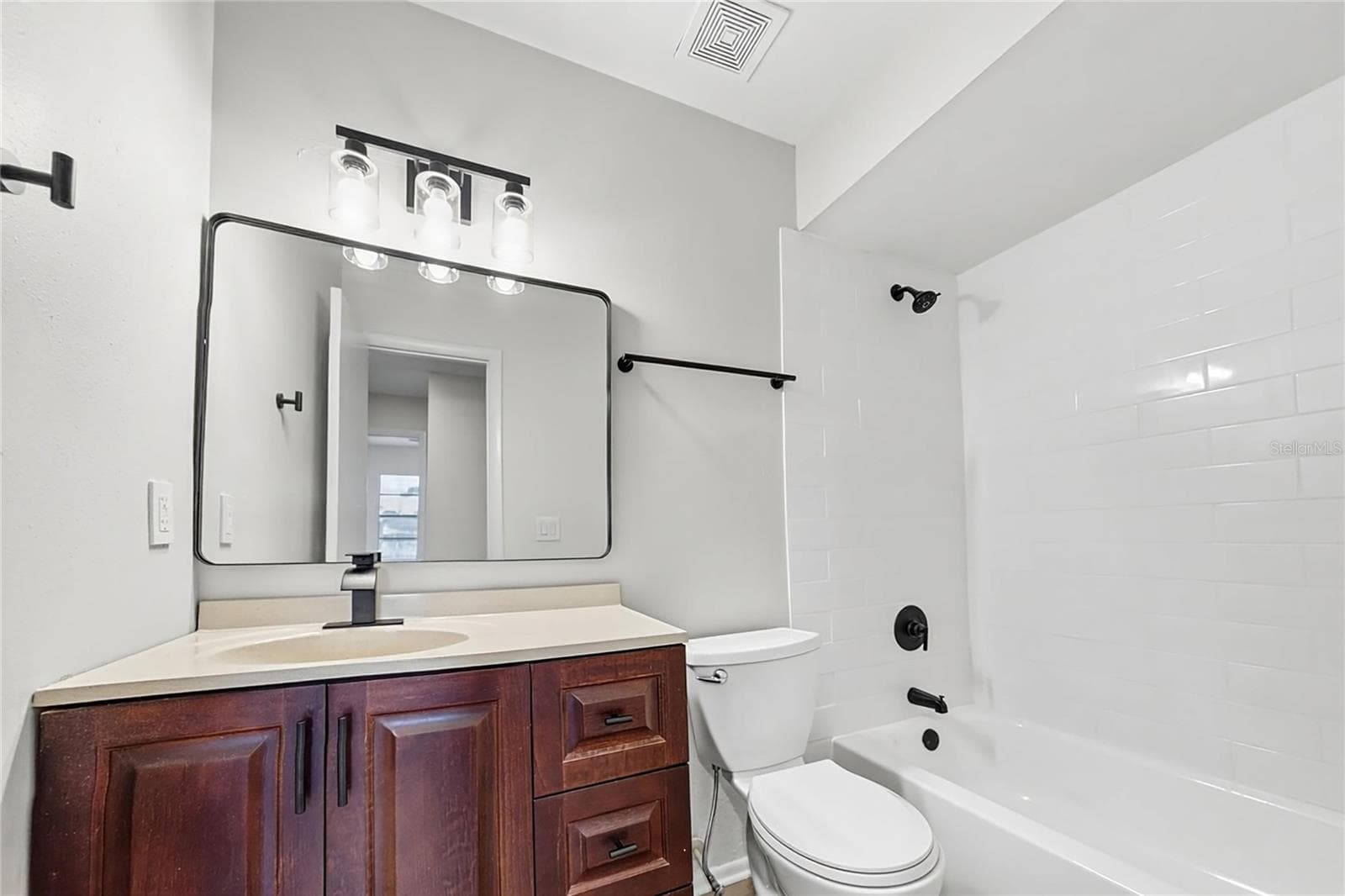 Single Family Residence at 1361 SAN DIEGO CT, WINTER SPRINGS, photo 15 of 18