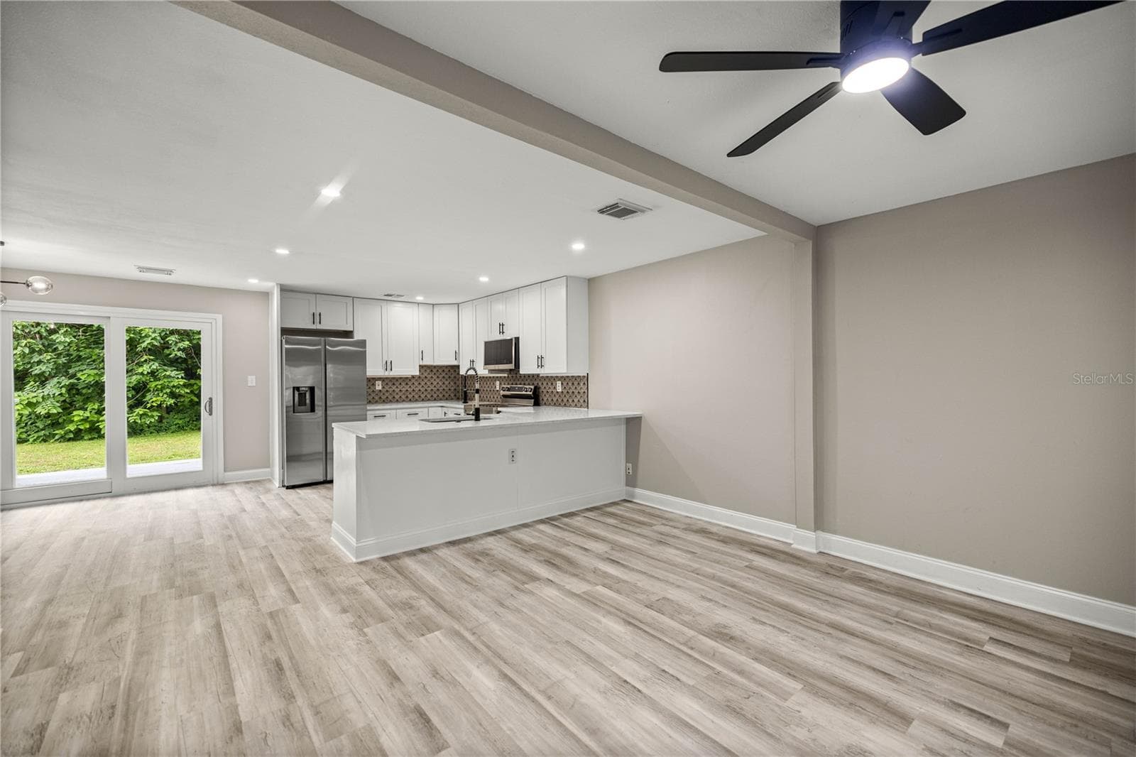 Single Family Residence at 11572 SE 60TH AVE, BELLEVIEW, photo 2 of 23