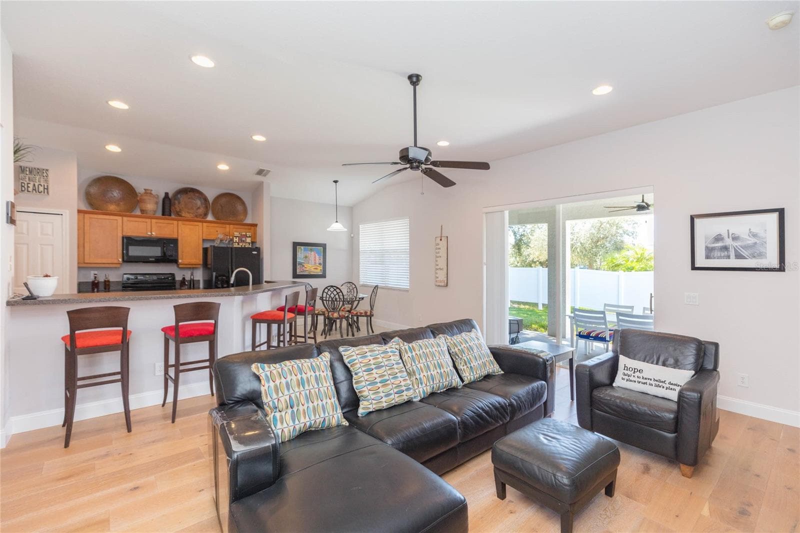 Single Family Residence at 11817 HOLLY CREST LN, RIVERVIEW, photo 16 of 61