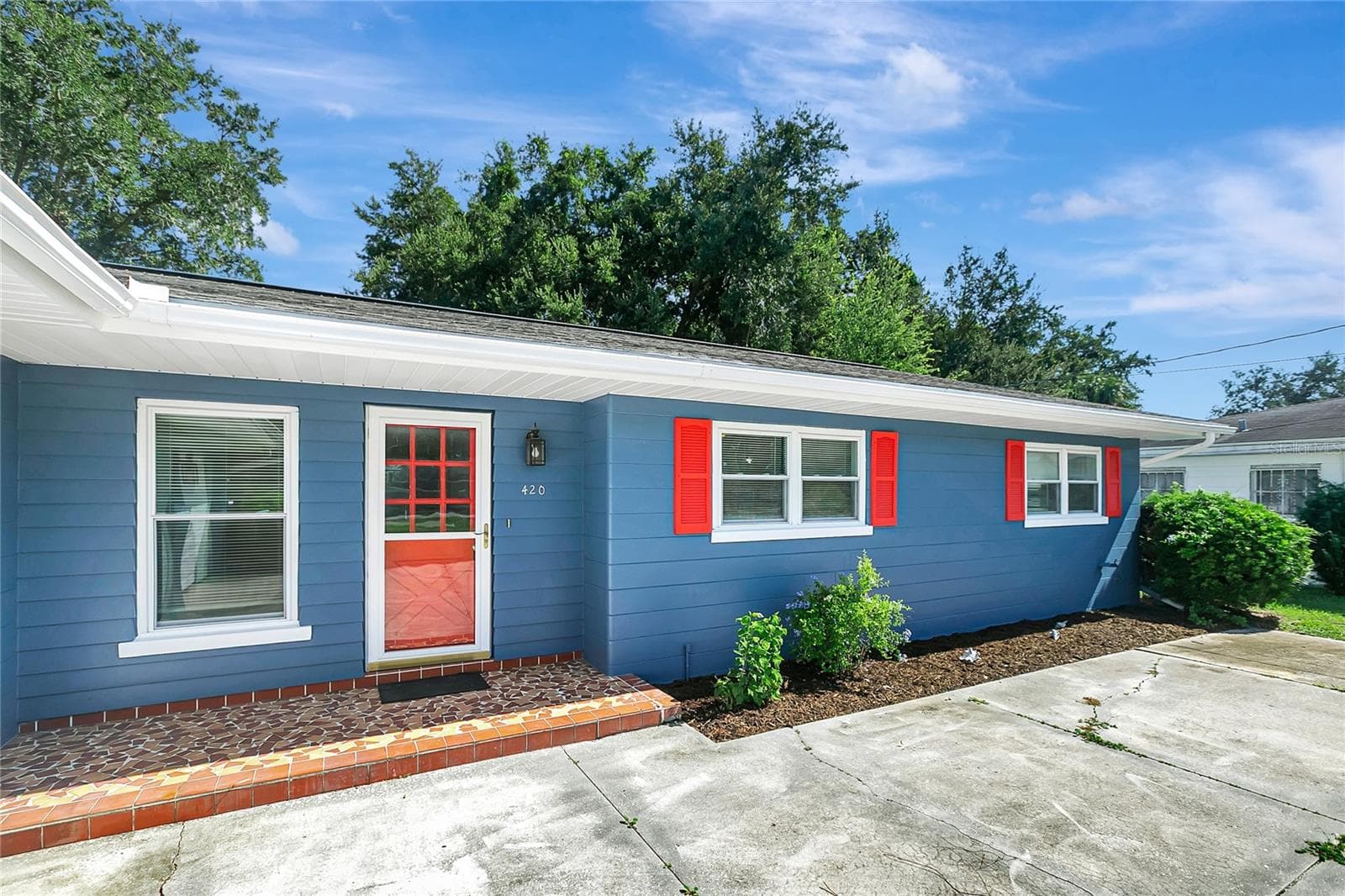 Single Family Residence at 420 HILLCREST DR SE, WINTER HAVEN, photo 5 of 42