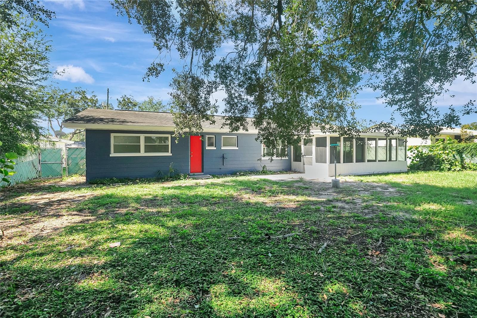 Single Family Residence at 420 HILLCREST DR SE, WINTER HAVEN, photo 38 of 42