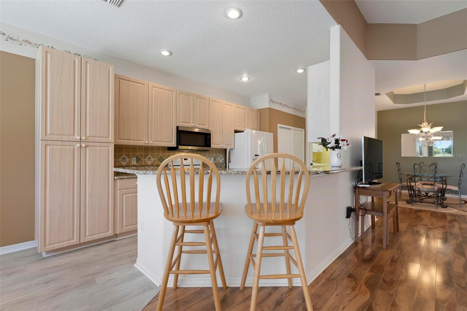 KITCHEN - 5151 PINE SHADOW LN, NORTH PORT