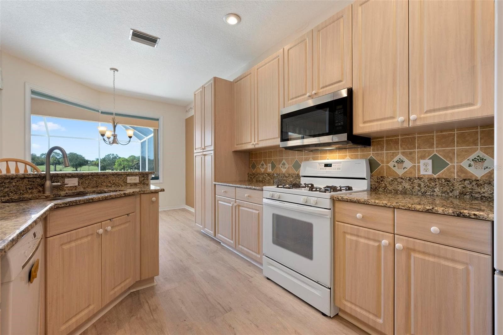 Single Family Residence at 5151 PINE SHADOW LN, NORTH PORT, photo 6 of 43