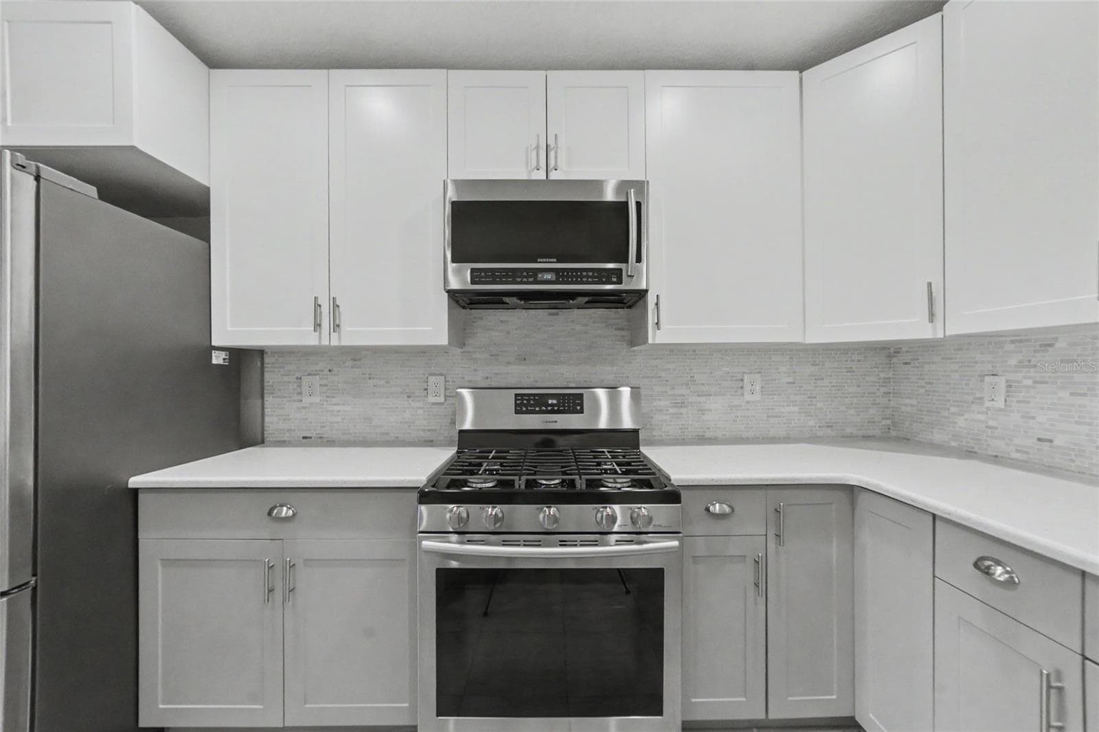 Single Family Residence at 6241 CRICKETHOLLOW DR, RIVERVIEW, photo 7 of 29