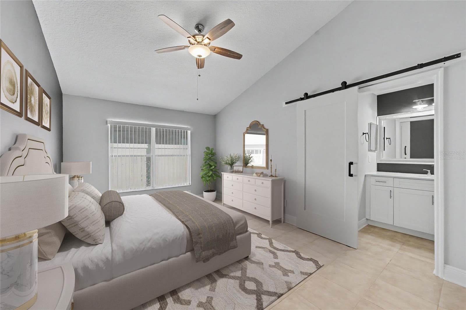 Virtually Staged - 6241 CRICKETHOLLOW DR, RIVERVIEW
