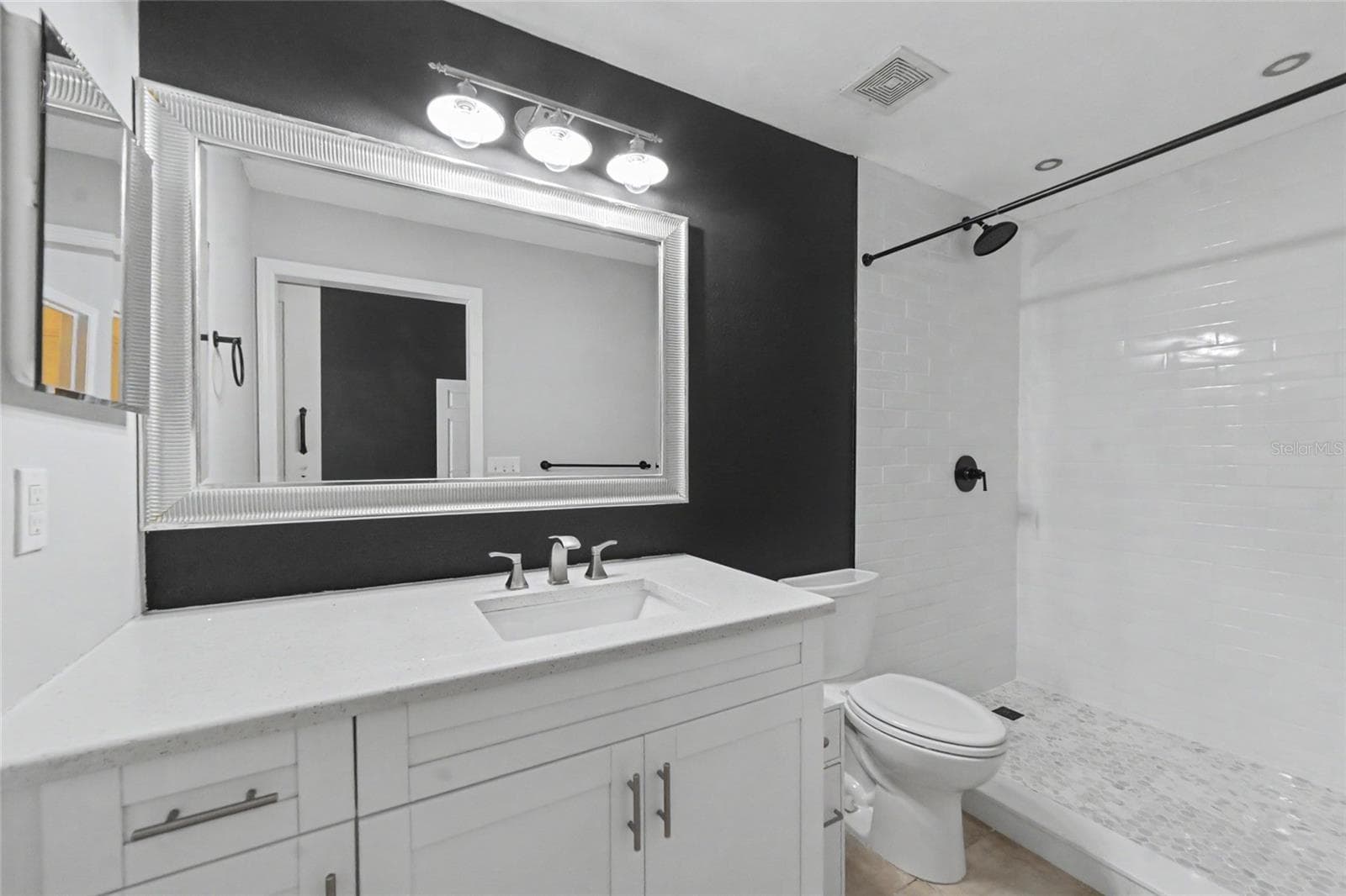 Single Family Residence at 6241 CRICKETHOLLOW DR, RIVERVIEW, photo 11 of 29
