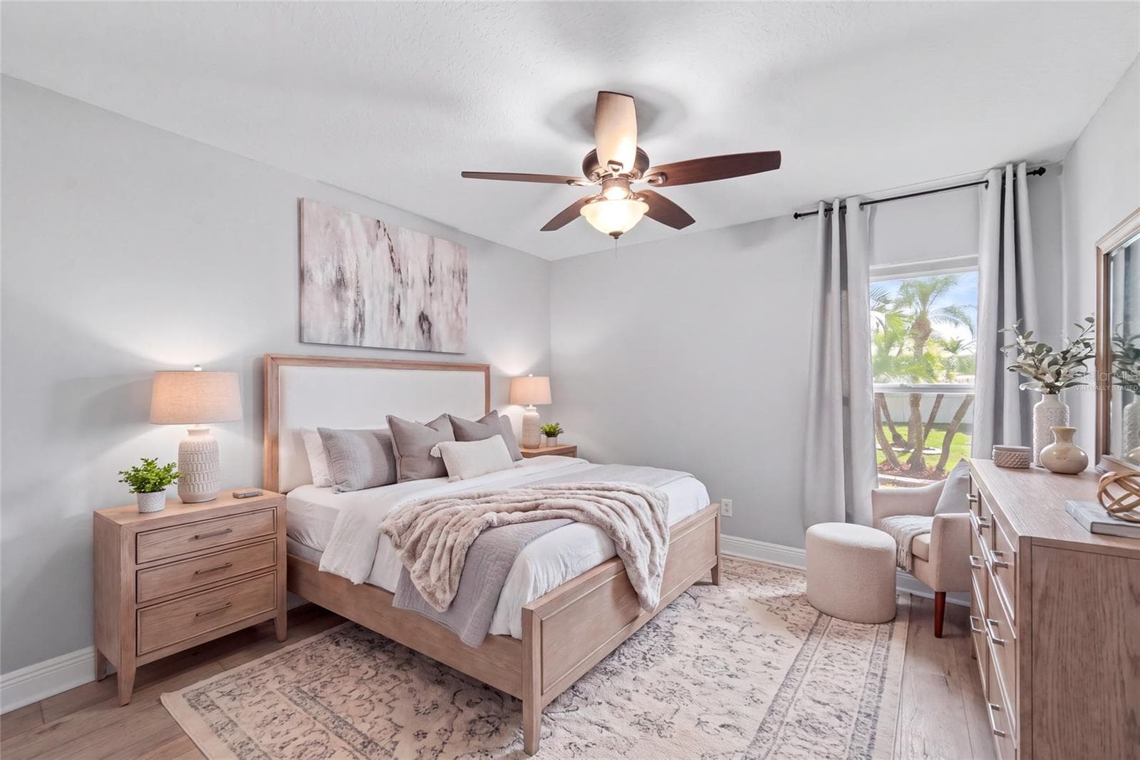 Virtually Staged - 6241 CRICKETHOLLOW DR, RIVERVIEW