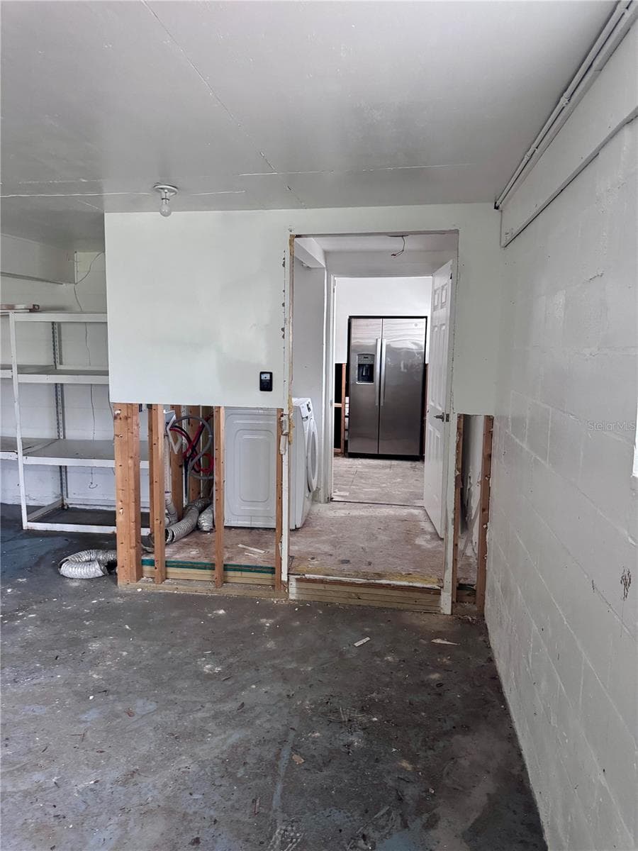 Single Family Residence at 3701 SHORE ACRES BLVD NE, ST PETERSBURG, photo 25 of 36
