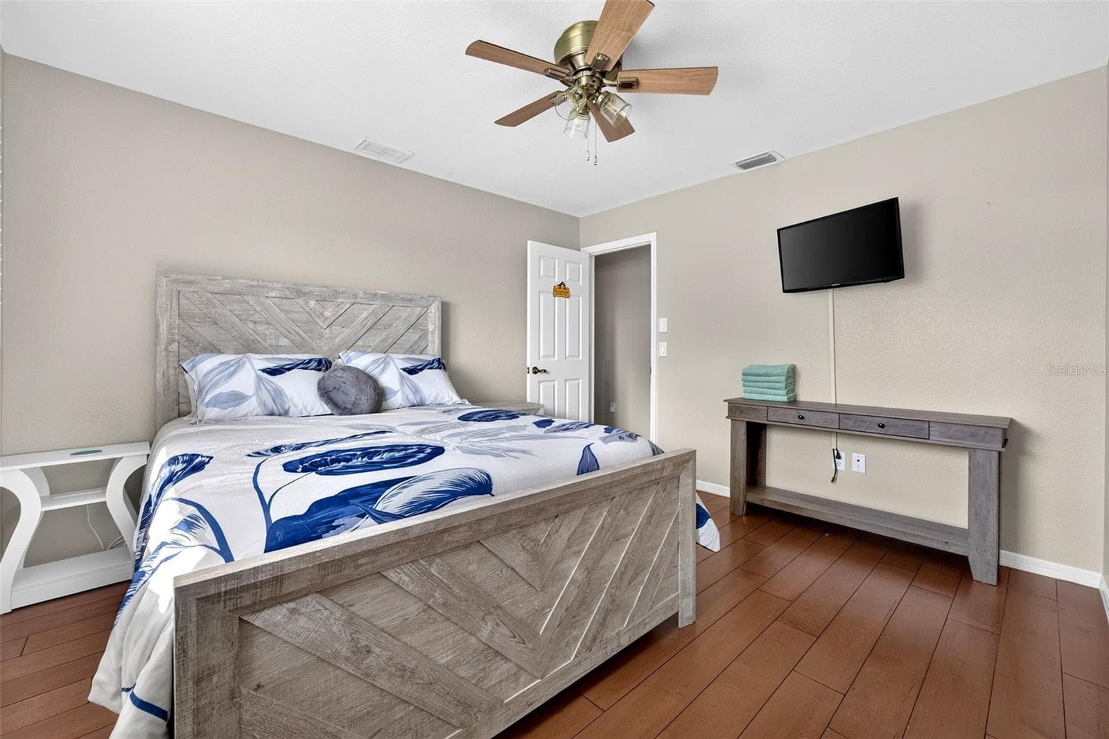 Single Family Residence at 19245 PALMDALE CT, PORT CHARLOTTE, photo 32 of 56
