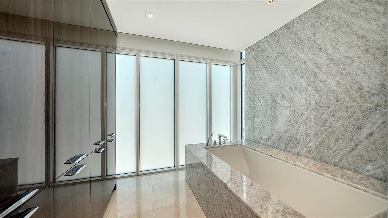 Condominium at 280 GOLDEN GATE PT #600, SARASOTA, photo 30 of 62
