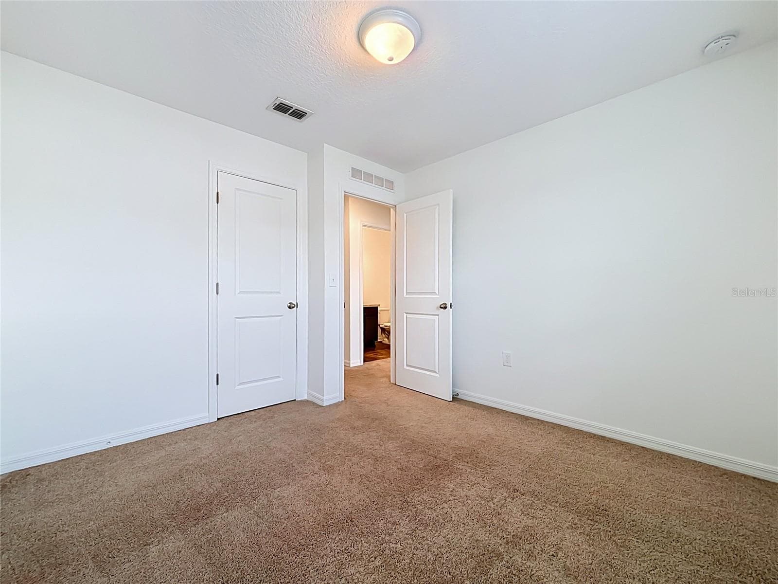 Bedroom 2 - second floor - 811 GRANDIN ST, DAVENPORT