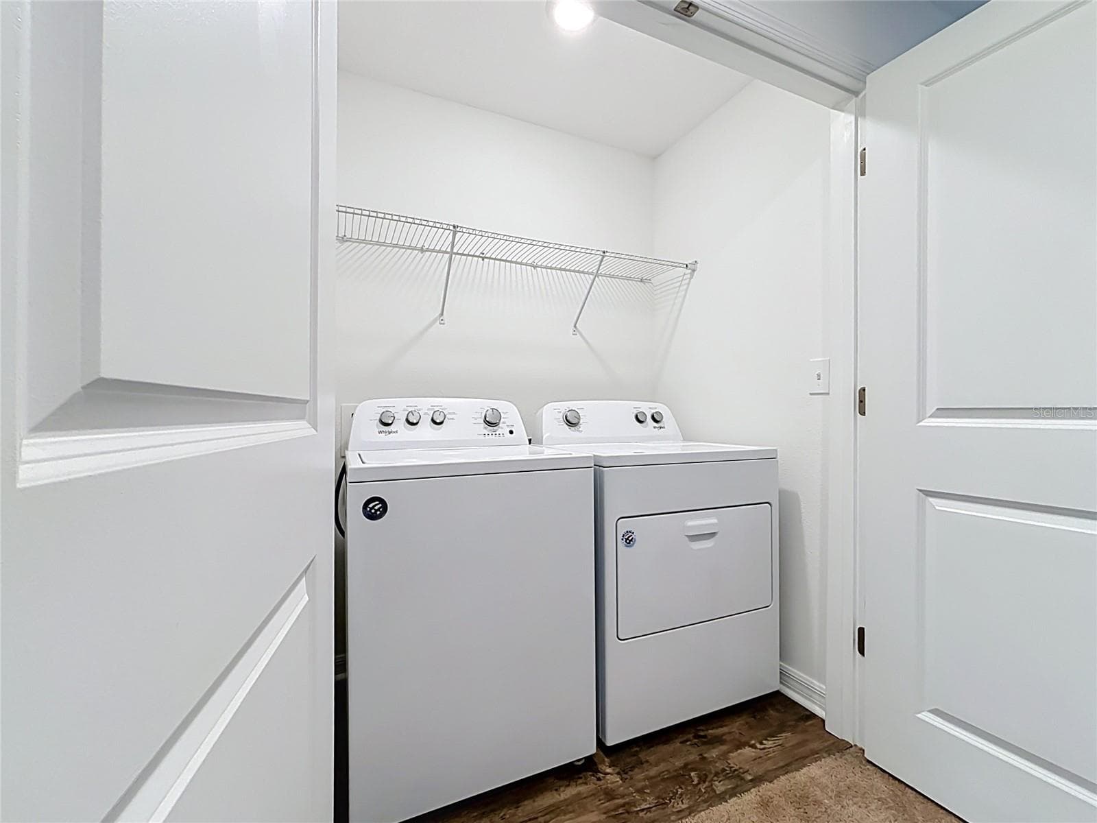 Upstairs laundry closet - 811 GRANDIN ST, DAVENPORT