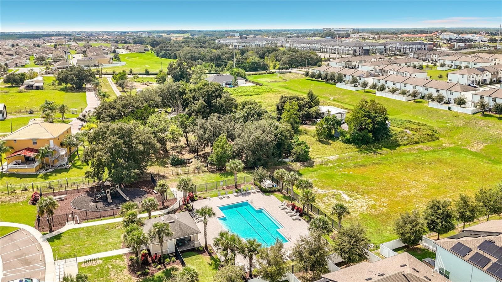 Views - 811 GRANDIN ST, DAVENPORT