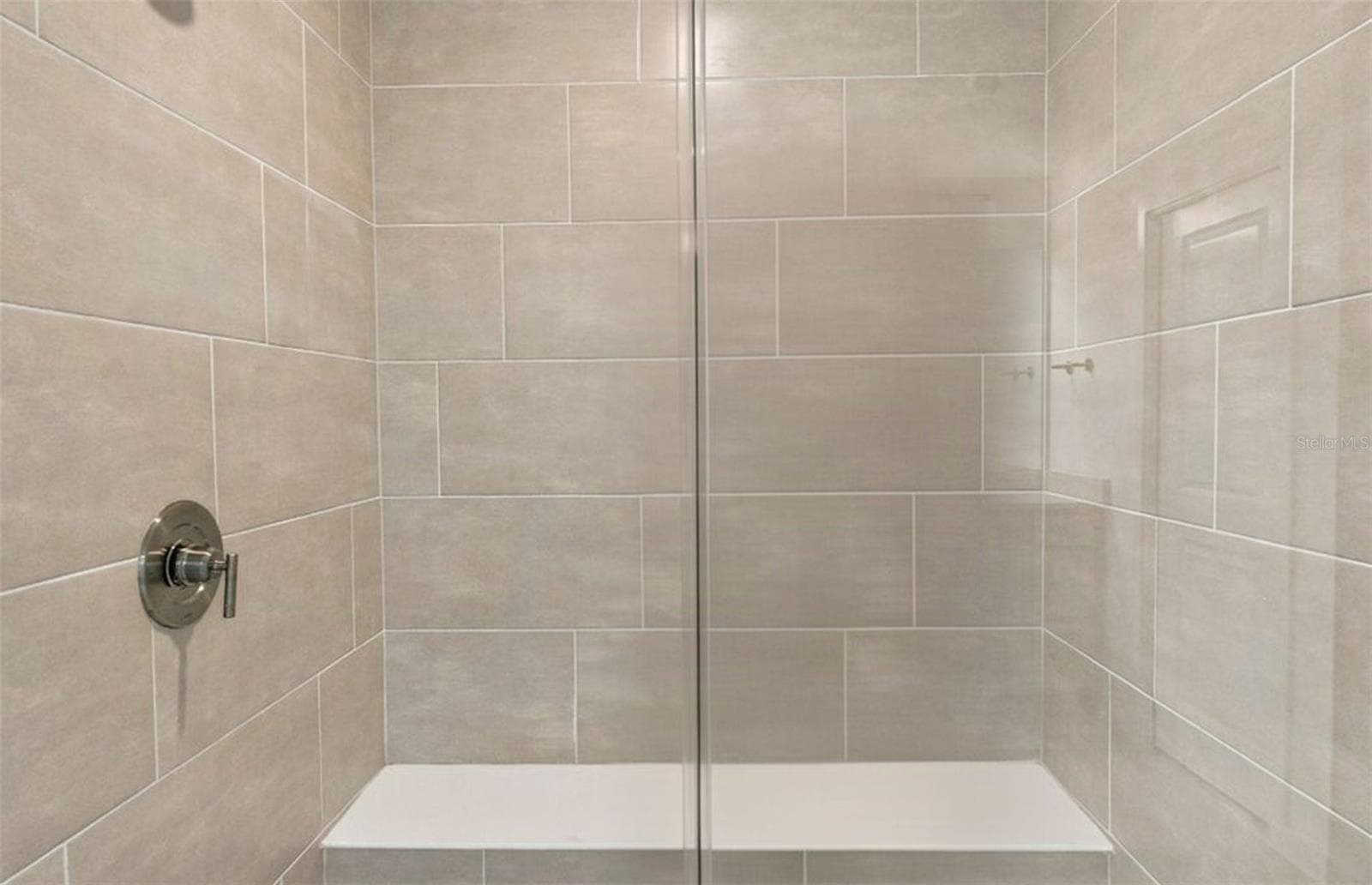 Owner's Walk-in Shower - 1787 ESCALANTE WAY, ZEPHYRHILLS