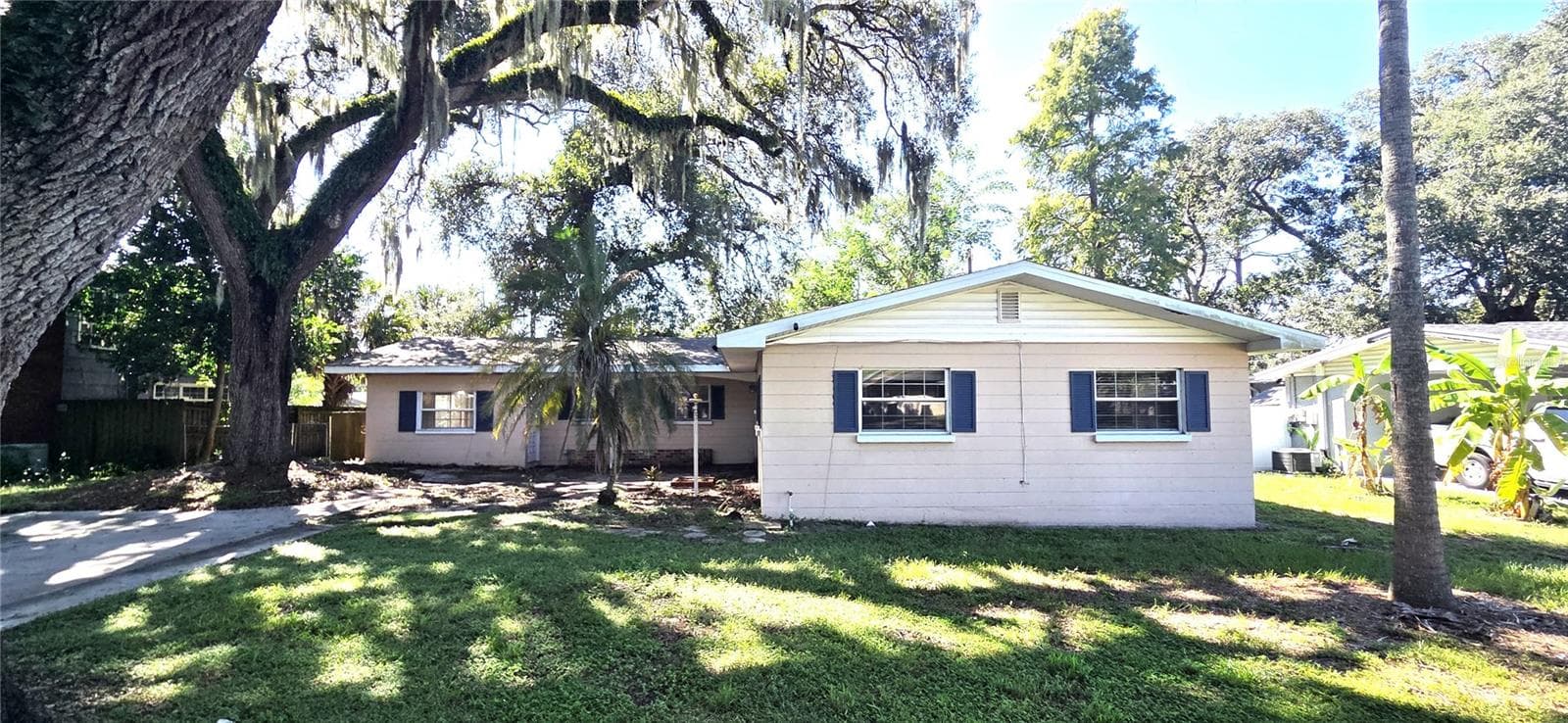 Single Family Residence at 1921 SYLVESTER RD, LAKELAND, photo 3 of 46