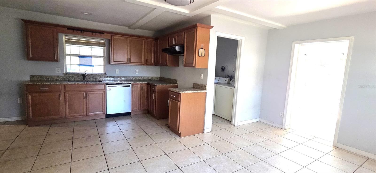 Single Family Residence at 1921 SYLVESTER RD, LAKELAND, photo 7 of 46