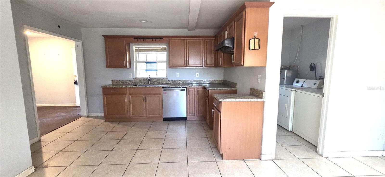 Single Family Residence at 1921 SYLVESTER RD, LAKELAND, photo 8 of 46