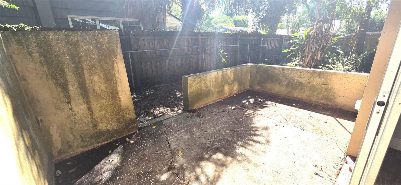 Side Patio off Office on left side of house - 1921 SYLVESTER RD, LAKELAND