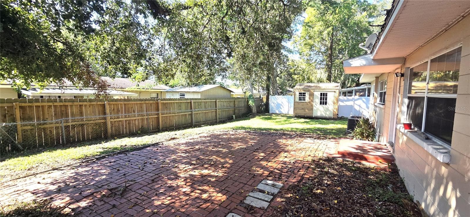 Backyard - 1921 SYLVESTER RD, LAKELAND