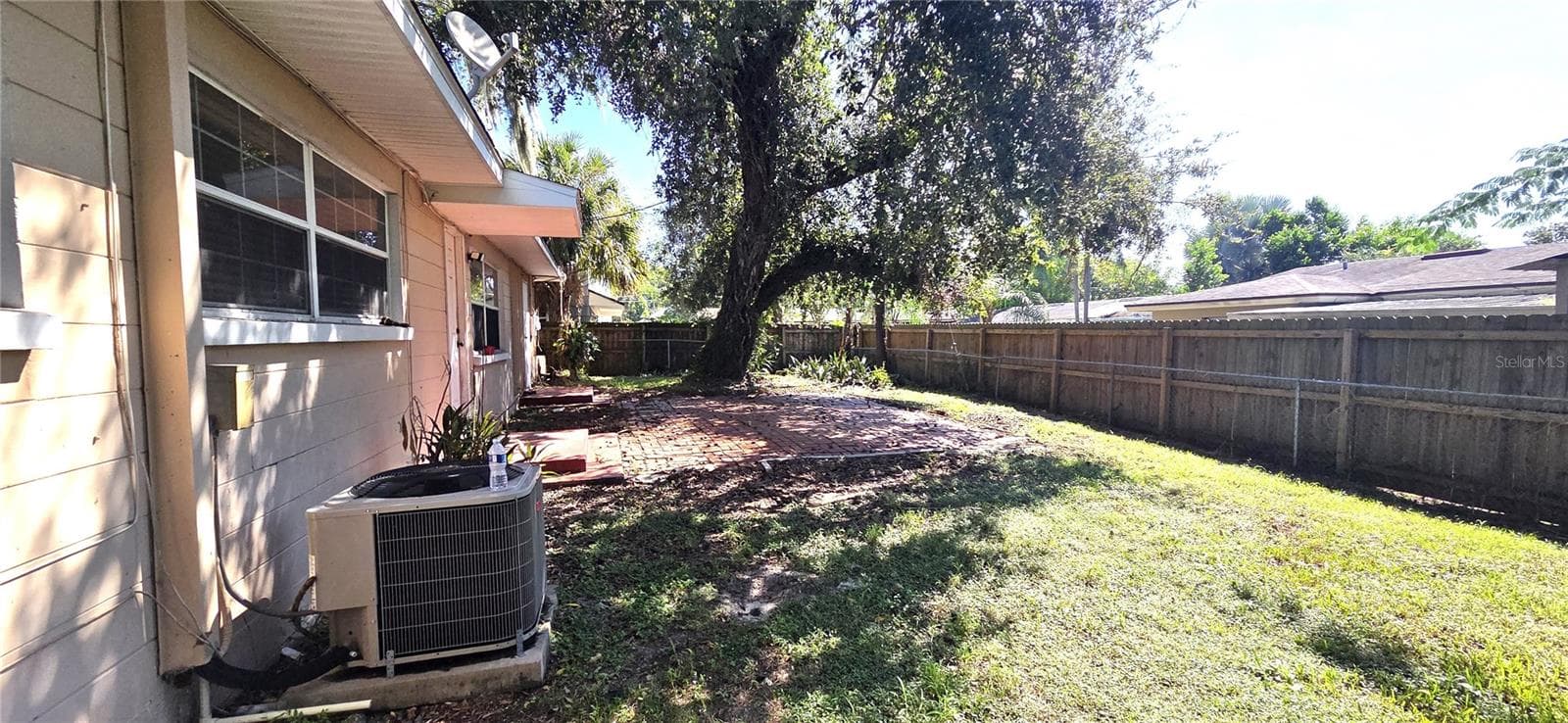 Backyard - 1921 SYLVESTER RD, LAKELAND