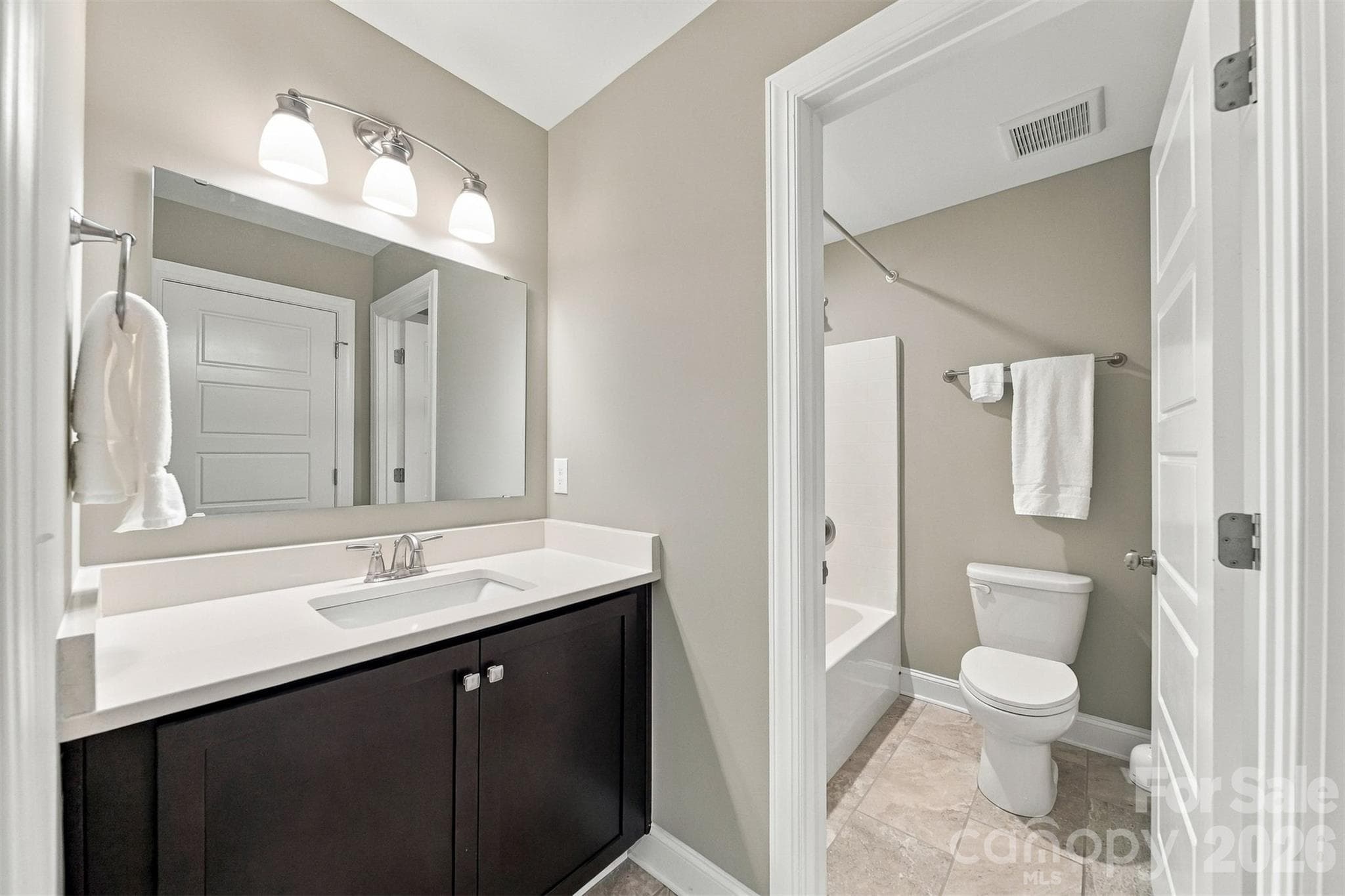 Upper Bathroom - 3901 12th Street NE, Hickory