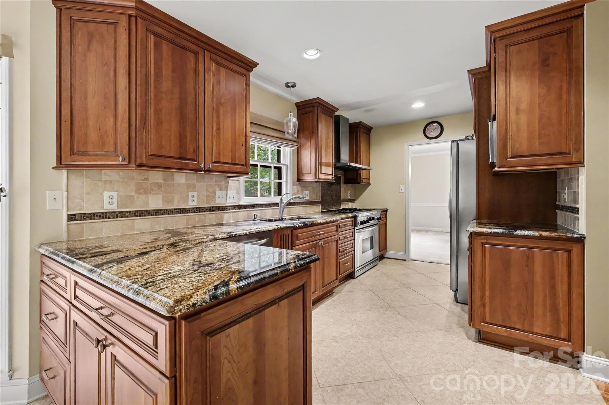 Kitchen - 7615 Quail Hill Road, Charlotte