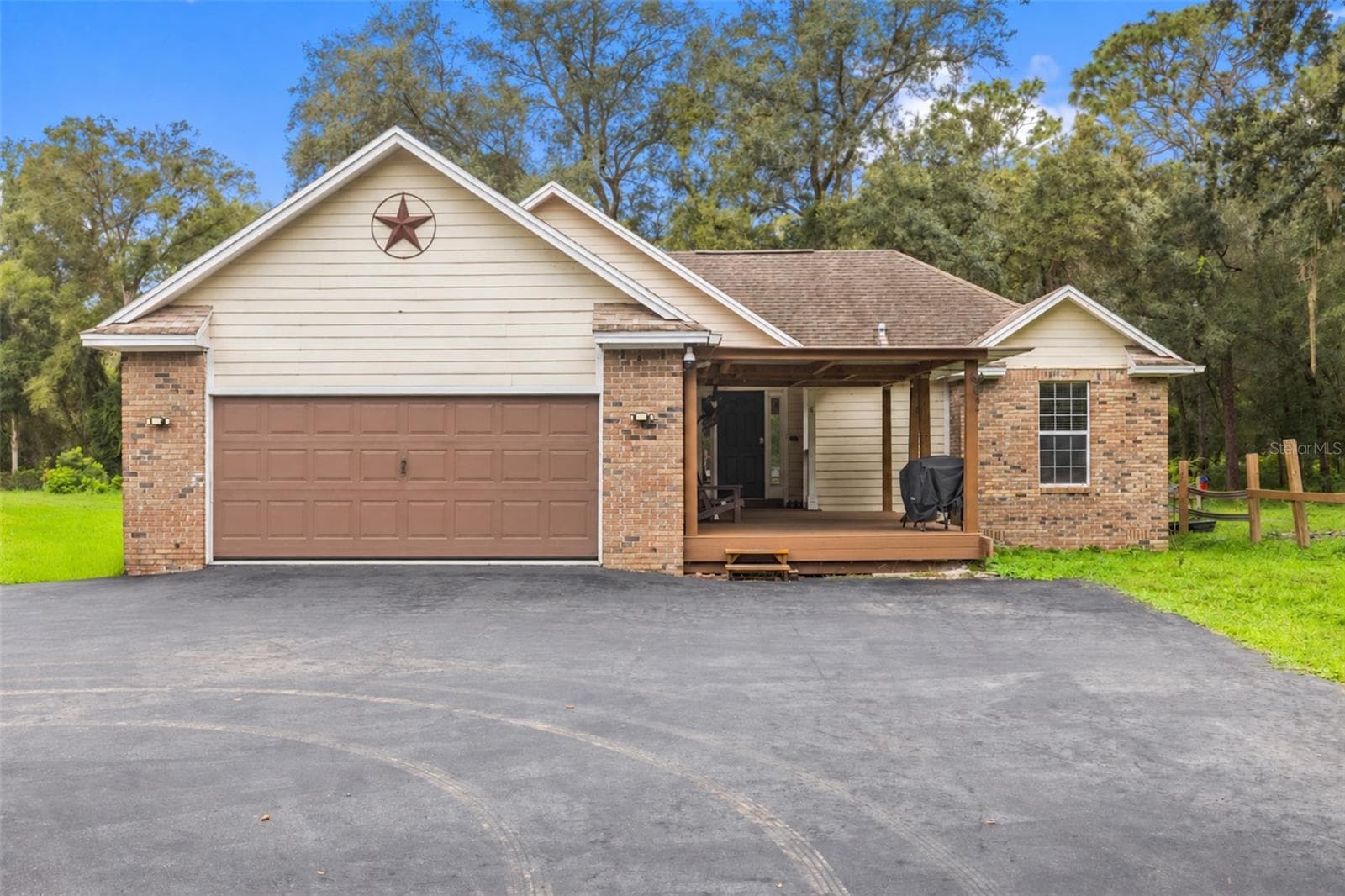 Single Family Residence at 18145 BOOMING RD, SPRING HILL, photo 2 of 63
