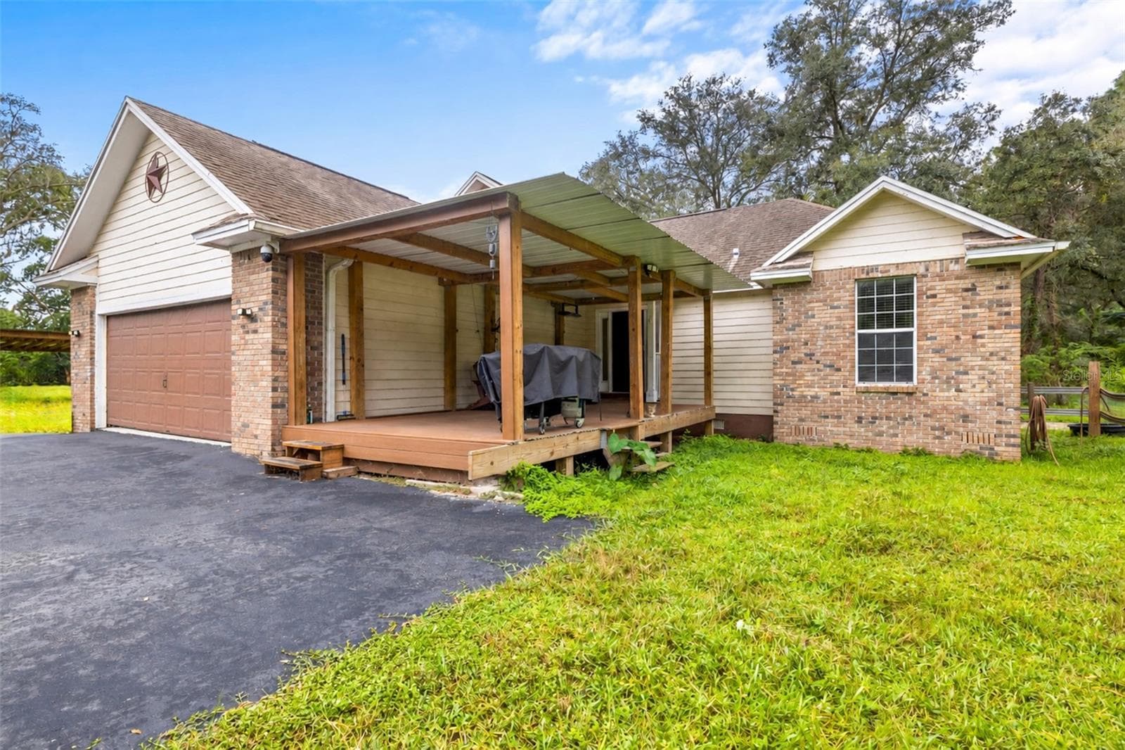 Single Family Residence at 18145 BOOMING RD, SPRING HILL, photo 8 of 63