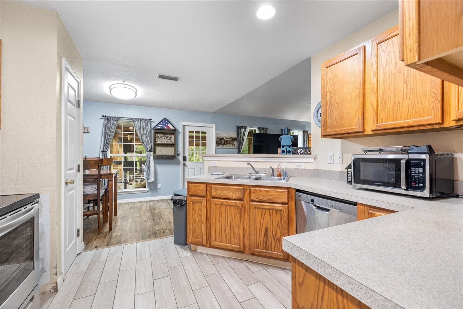 Single Family Residence at 18145 BOOMING RD, SPRING HILL, photo 17 of 63