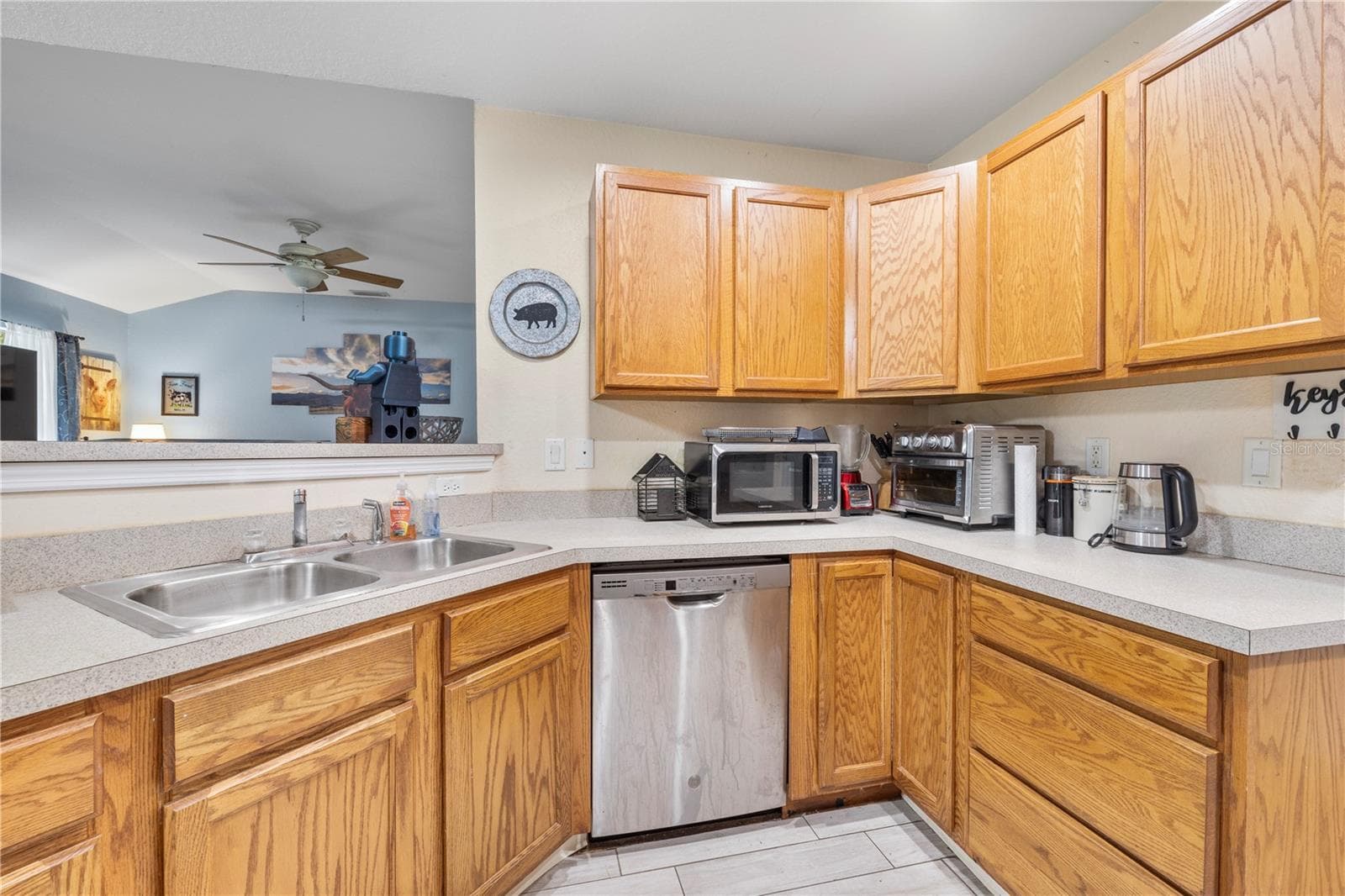 Single Family Residence at 18145 BOOMING RD, SPRING HILL, photo 18 of 63