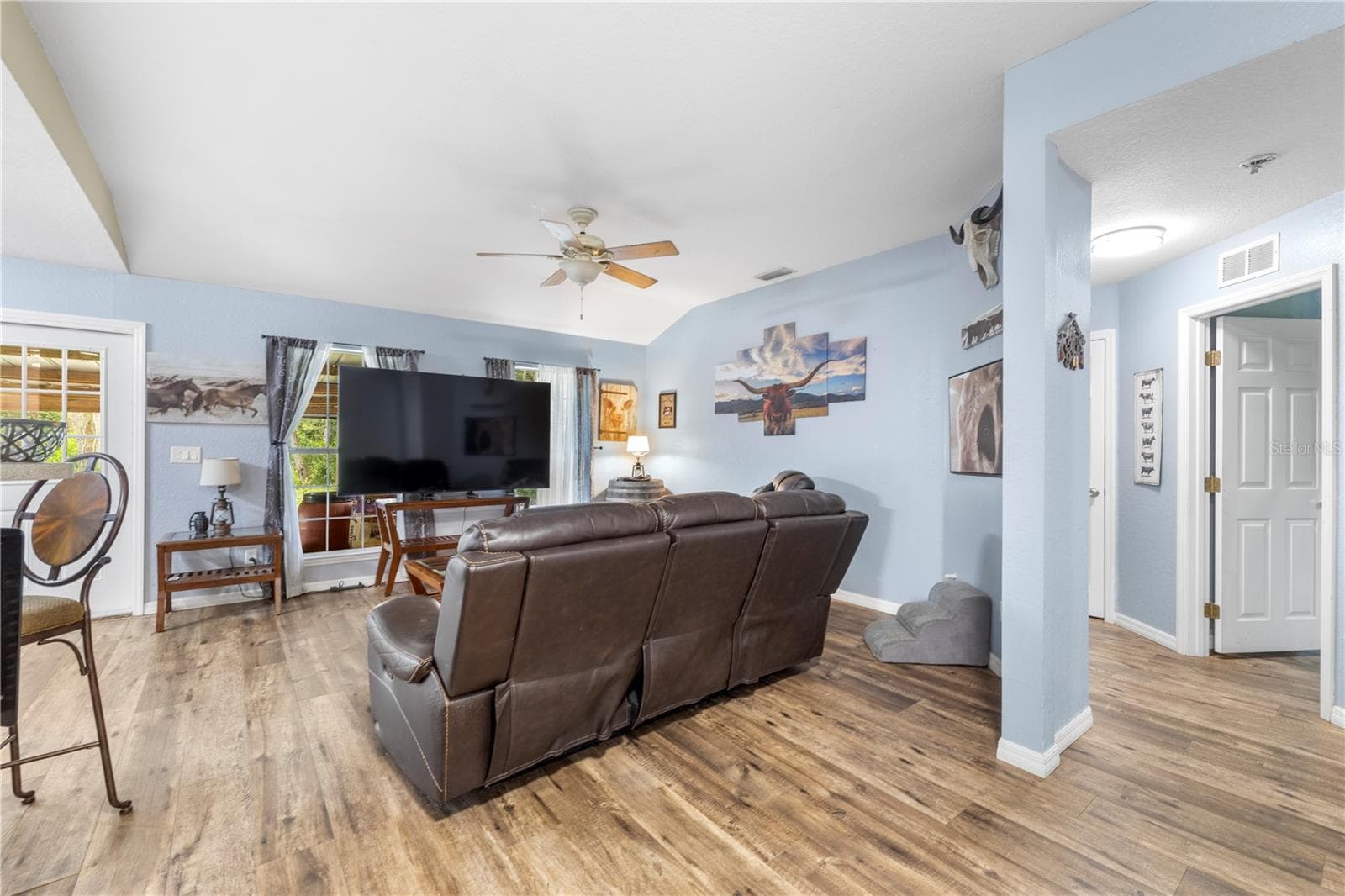 Single Family Residence at 18145 BOOMING RD, SPRING HILL, photo 23 of 63