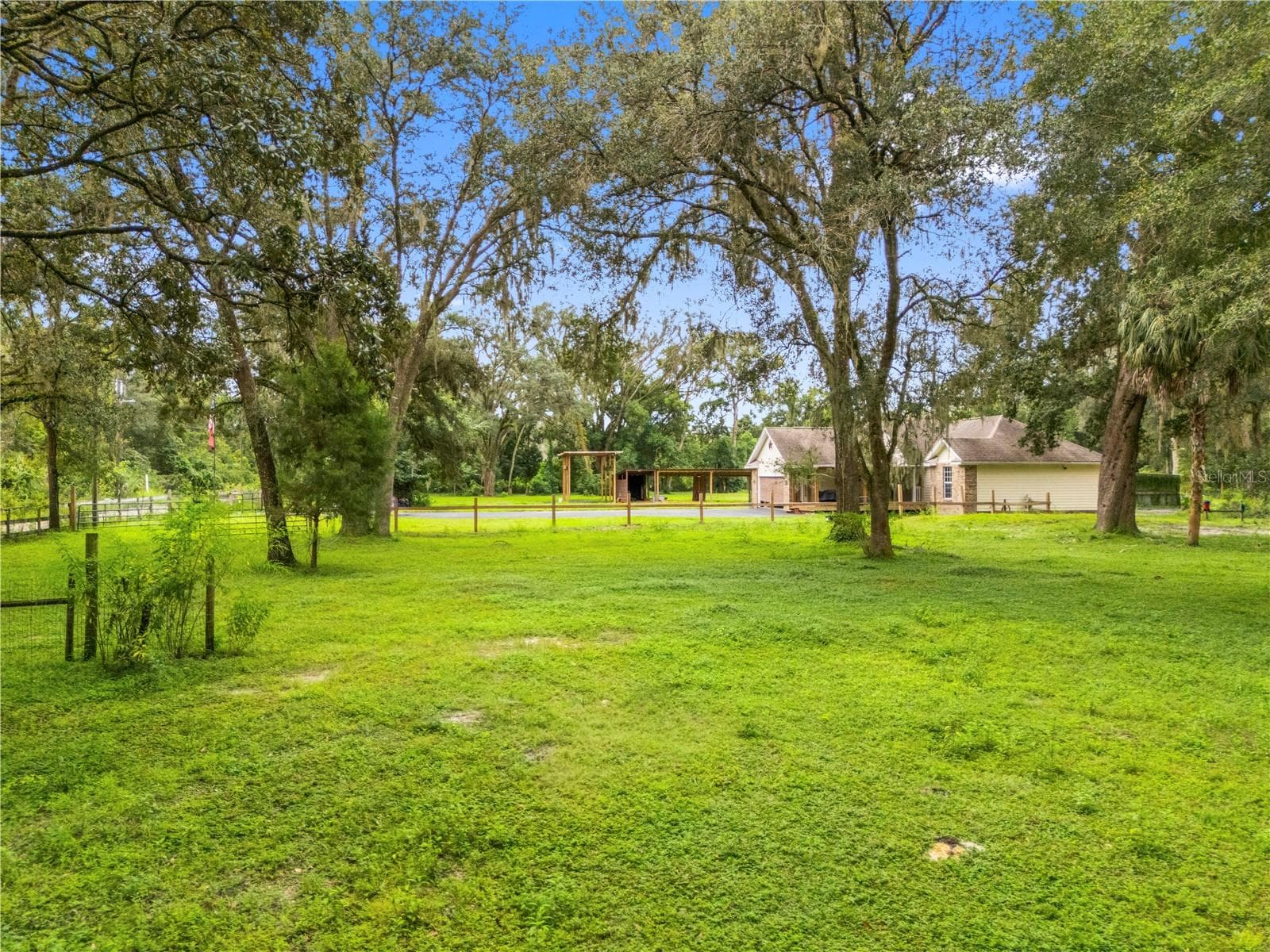 Single Family Residence at 18145 BOOMING RD, SPRING HILL, photo 44 of 63