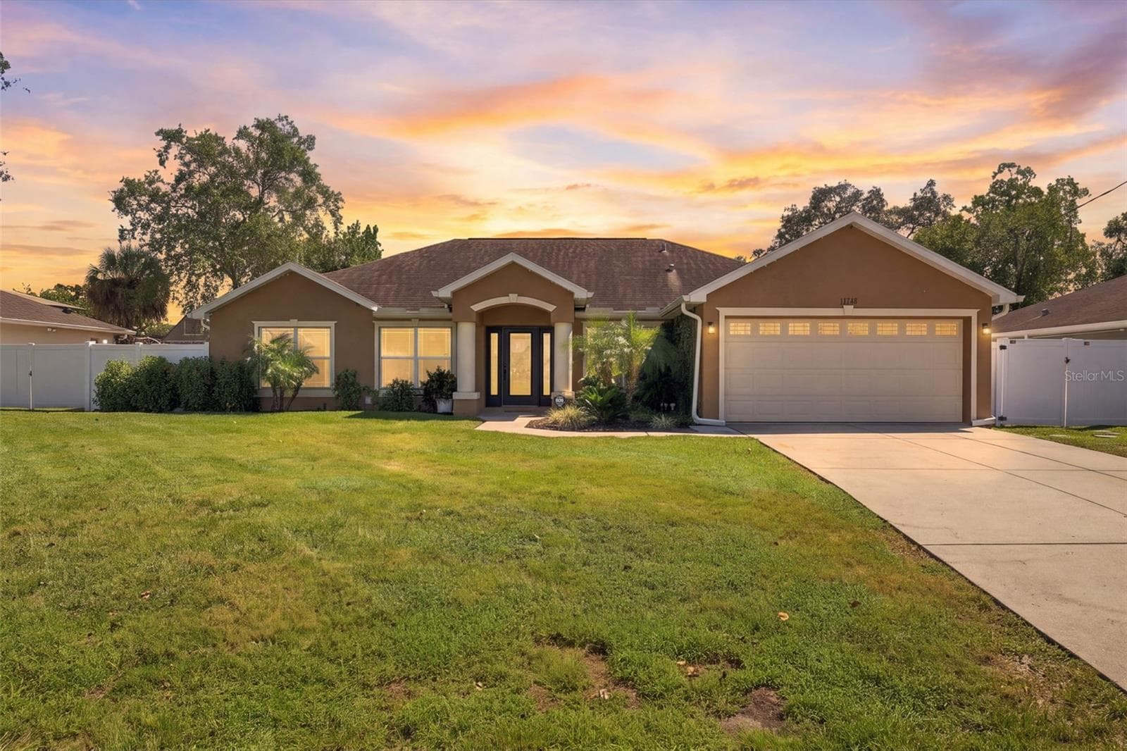 13338 LA CASITA AVE