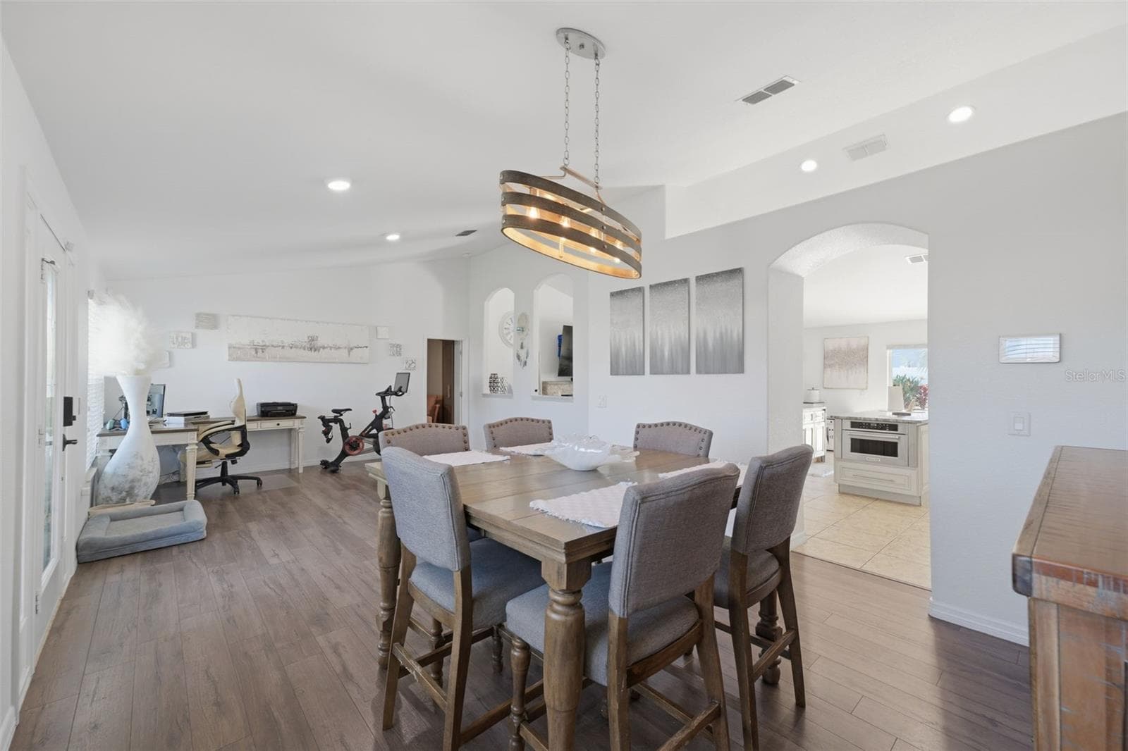 Single Family Residence at 13338 LA CASITA AVE, SPRING HILL, photo 12 of 72