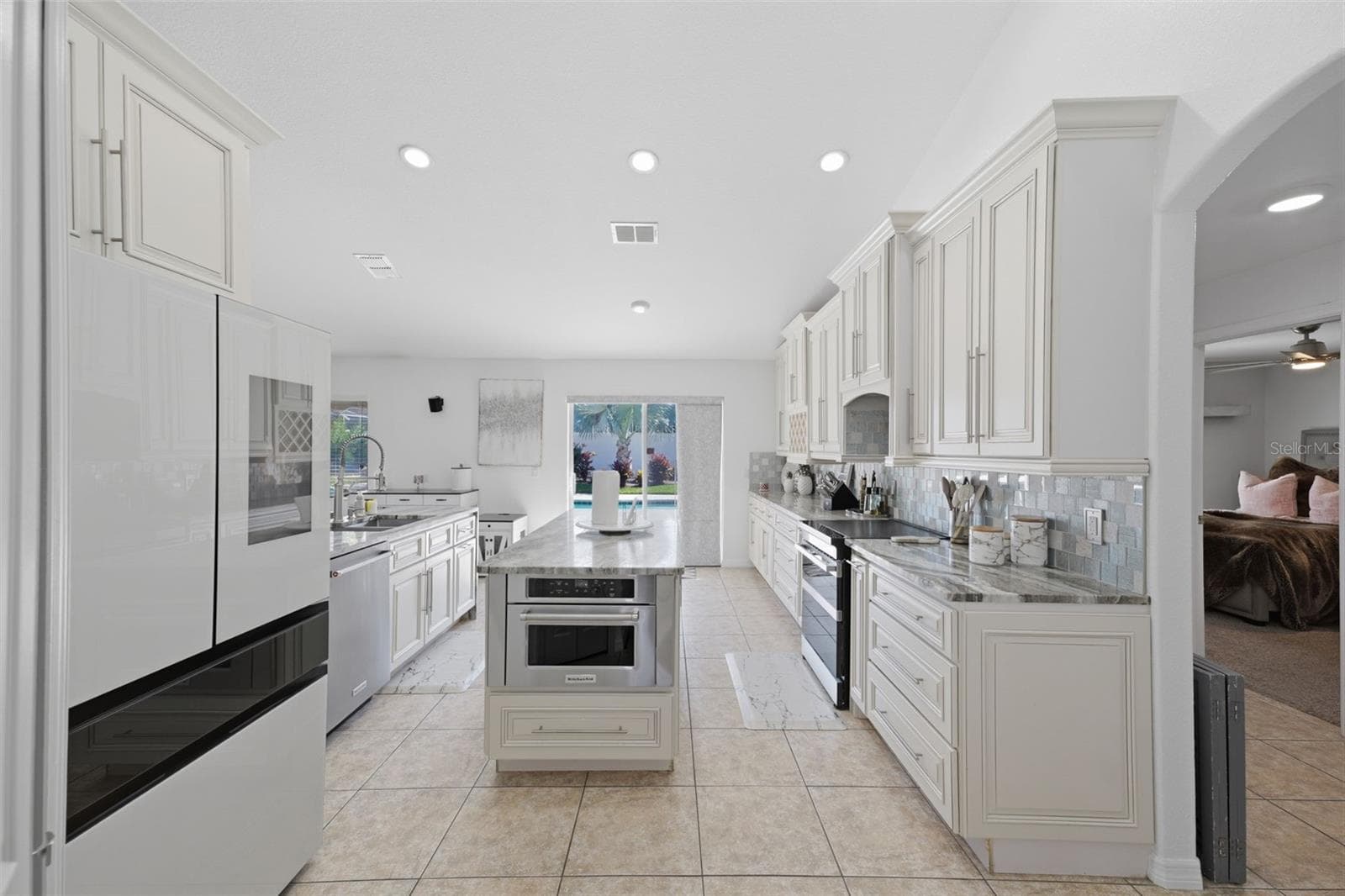Single Family Residence at 13338 LA CASITA AVE, SPRING HILL, photo 14 of 72