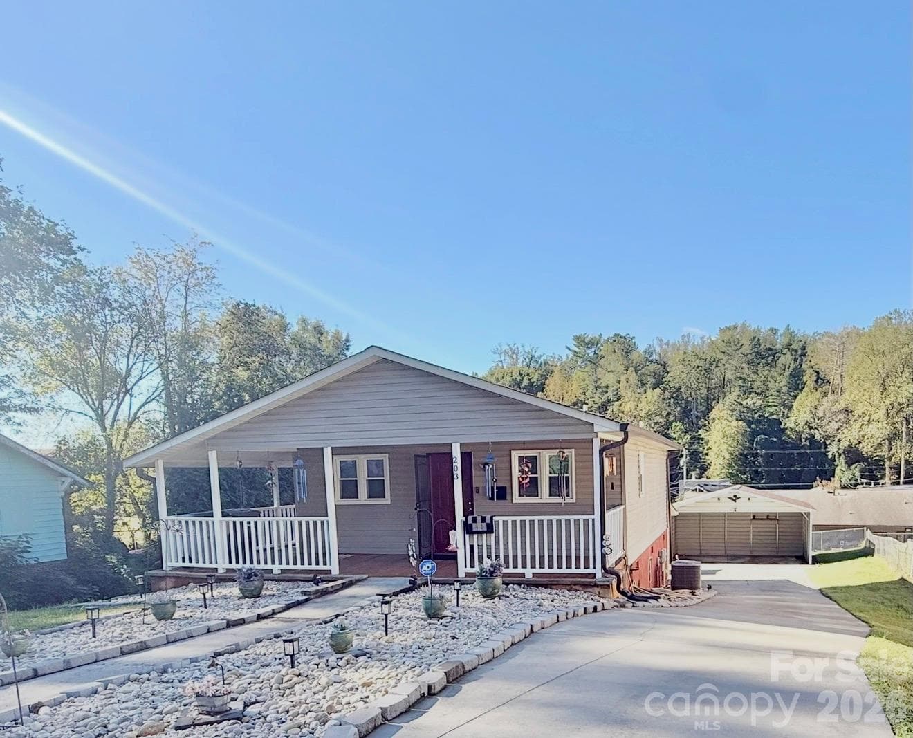 203 Newland Place