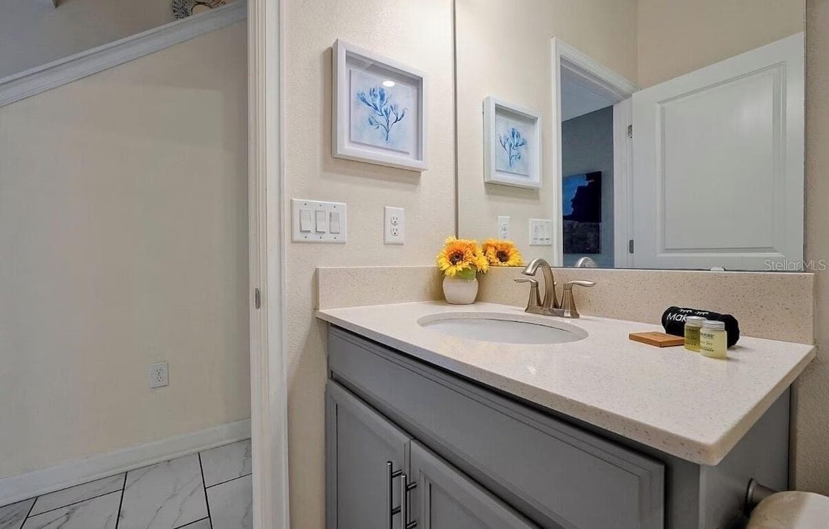 Townhouse at 5017 WINDERMERE AVE, KISSIMMEE, photo 6 of 27
